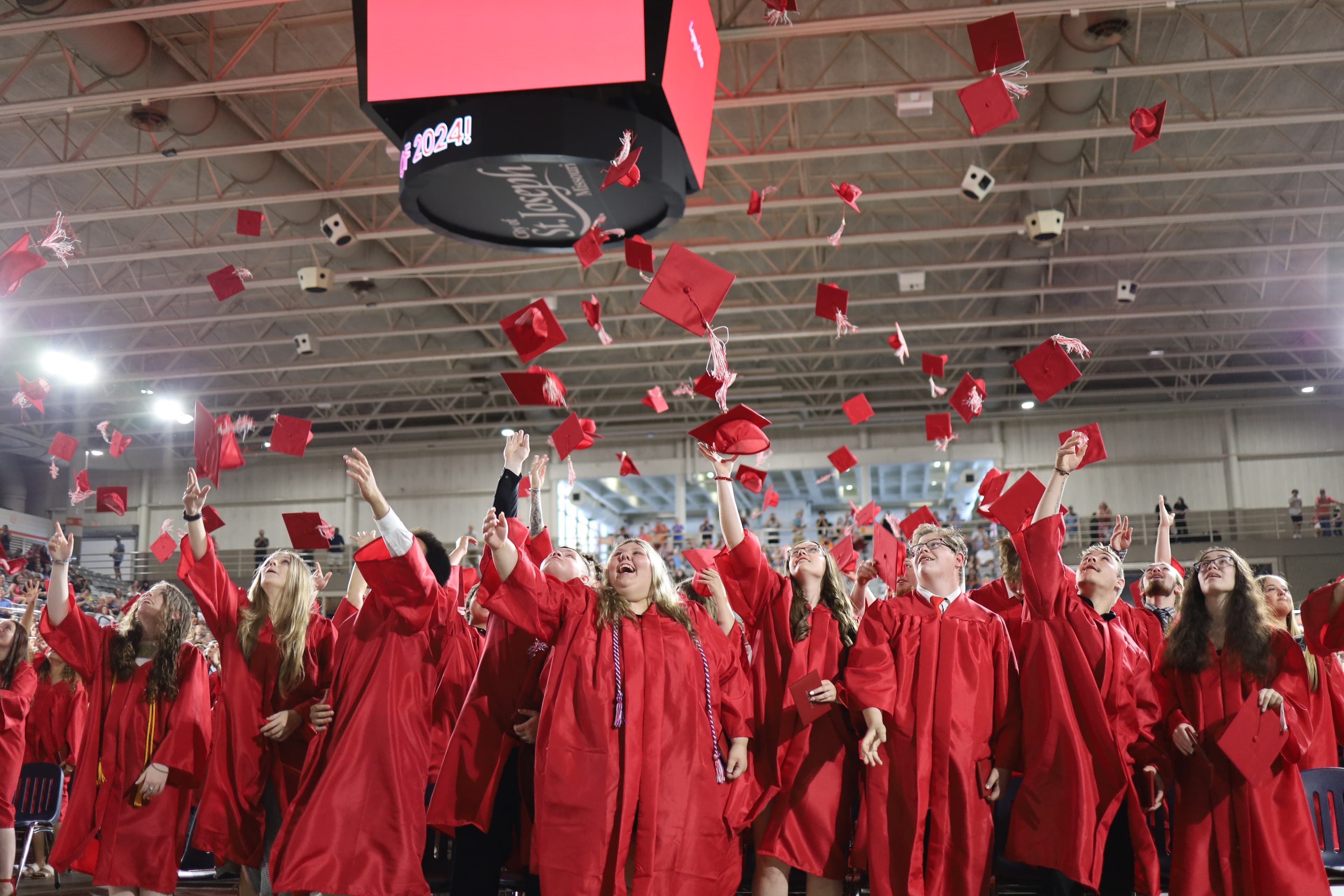 benton-grad